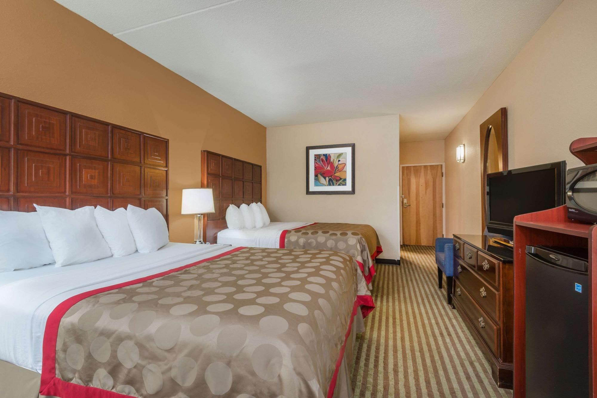 Ramada By Wyndham Columbus North Hotel Westerville Exterior foto
