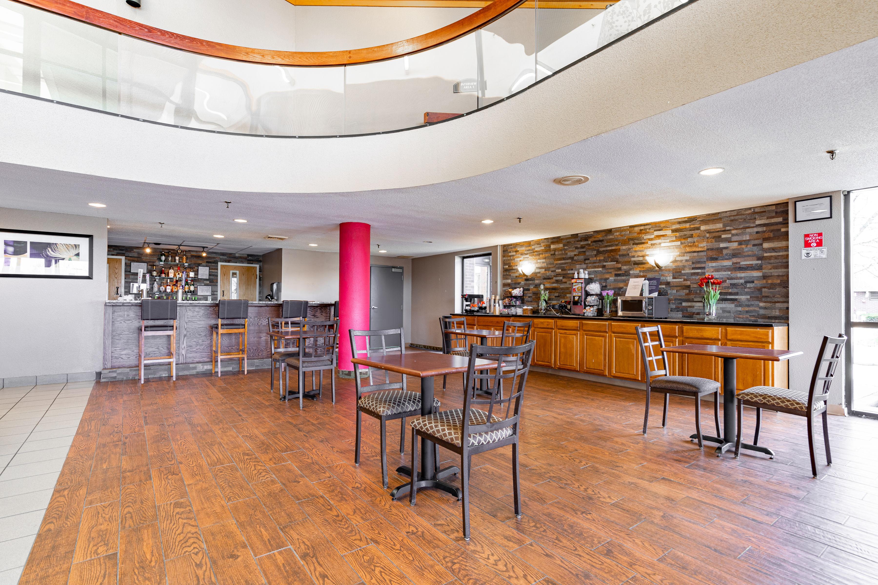 Ramada By Wyndham Columbus North Hotel Westerville Exterior foto