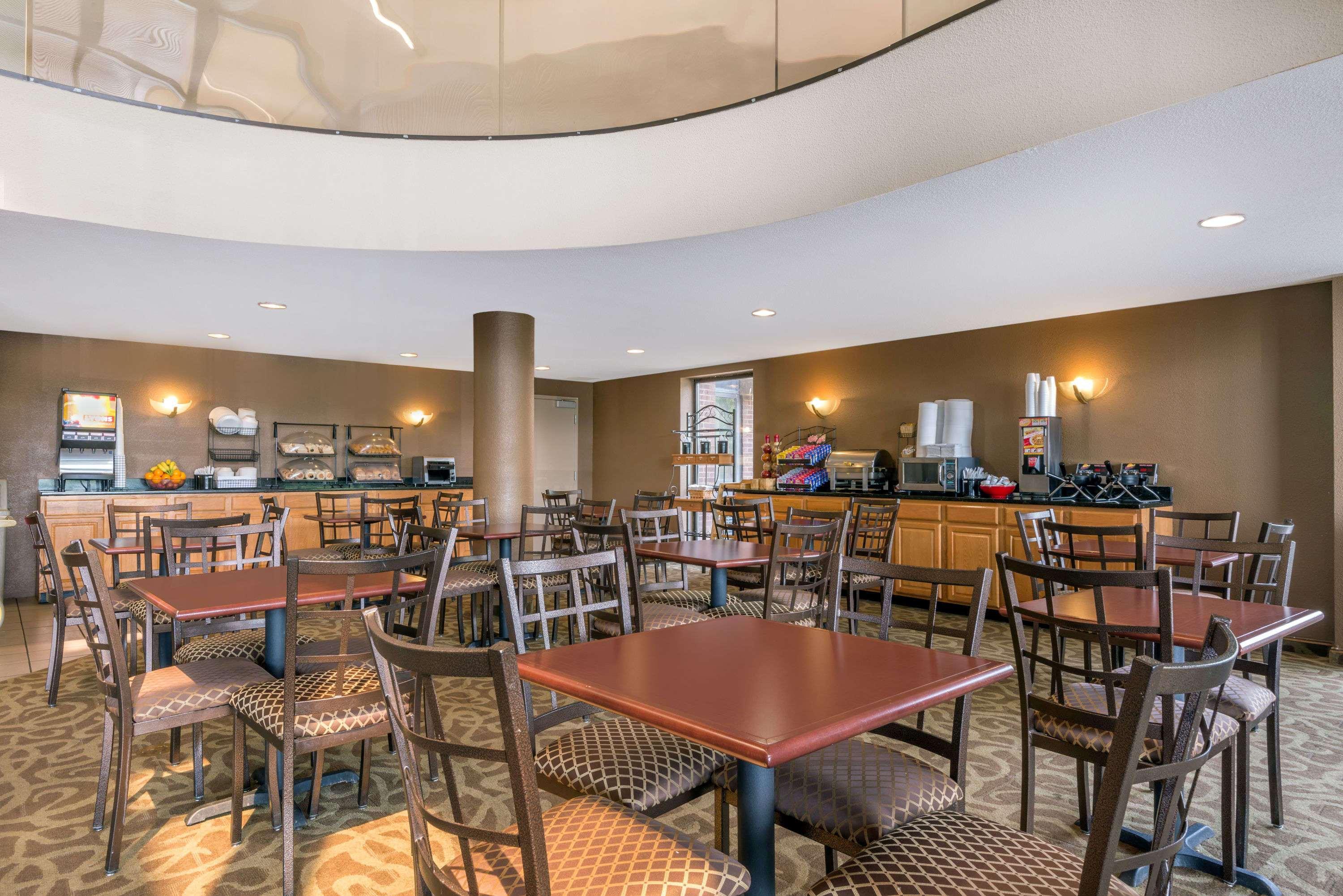 Ramada By Wyndham Columbus North Hotel Westerville Exterior foto